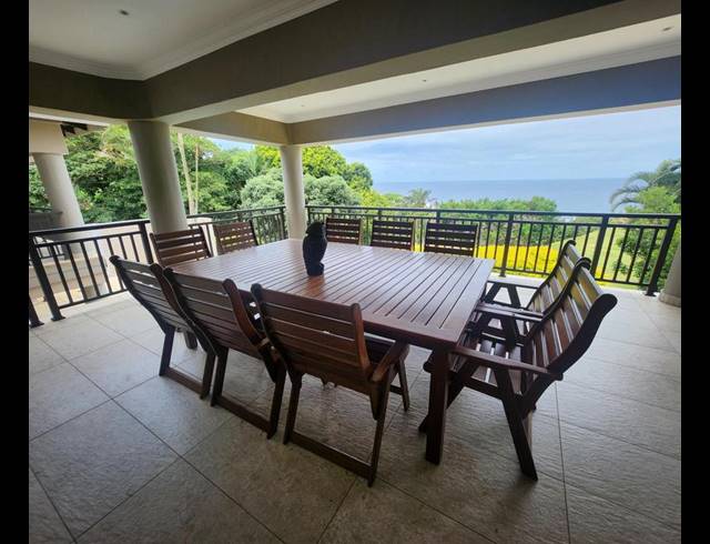 8 BEDROOM HOUSE FOR SALE IN SHAKA'S ROCK